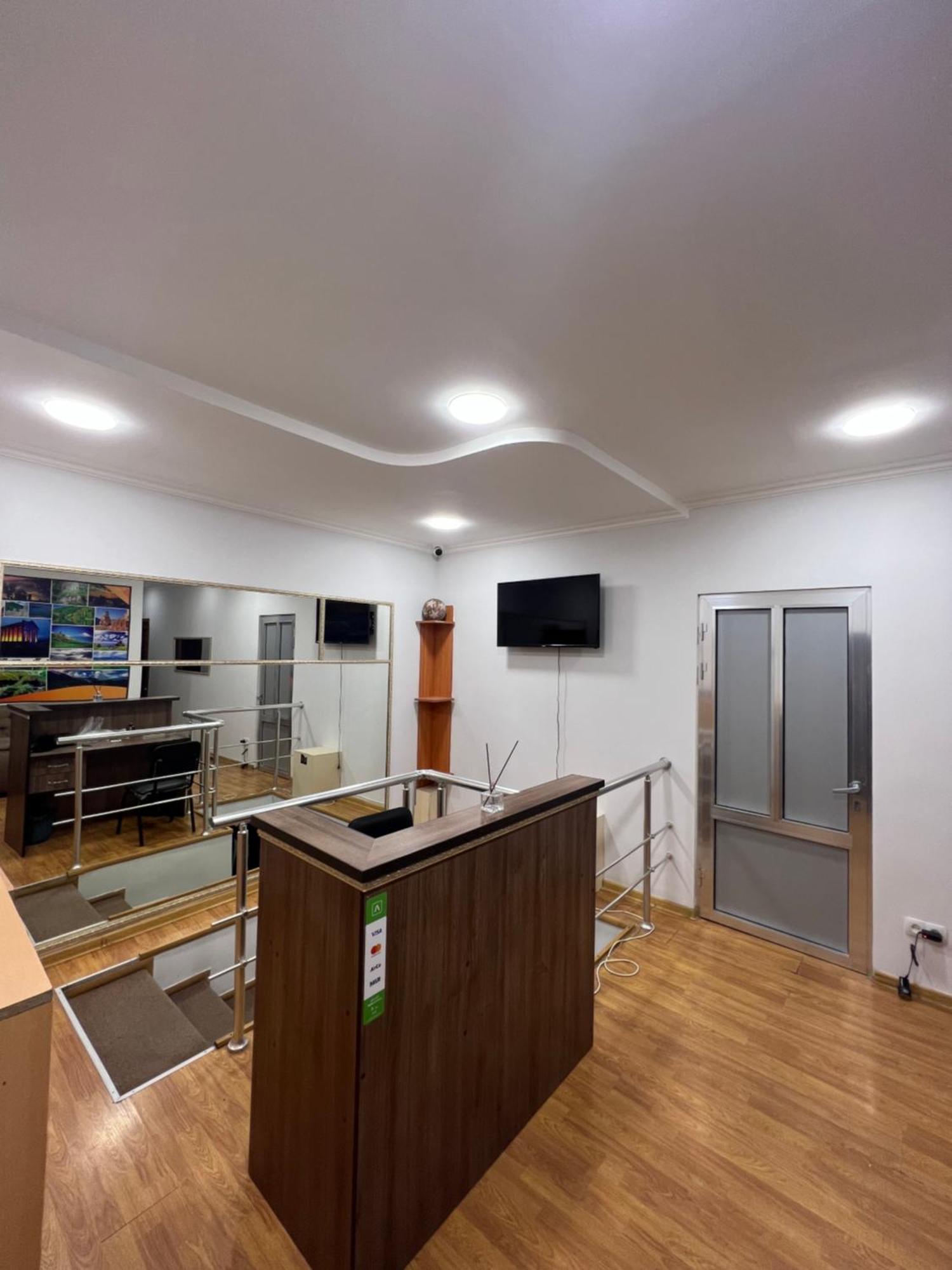 Pushkiin Hotel Ереван Екстериор снимка